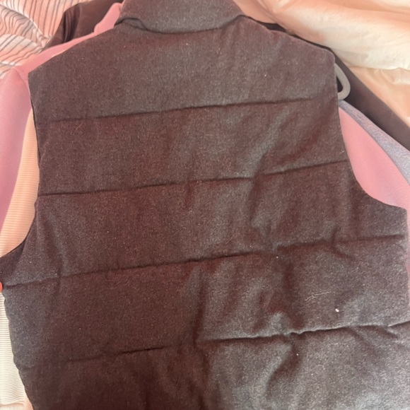 H&M VEST - Picture 2 of 2